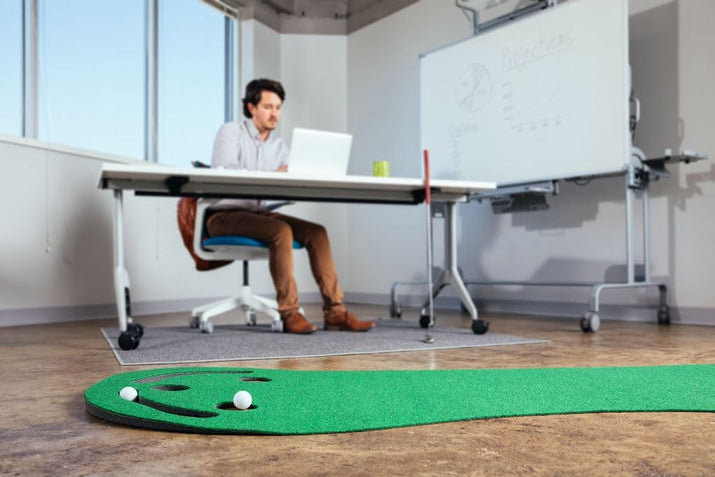 Par Three Golf Putting Green - Ghemy.co.uk